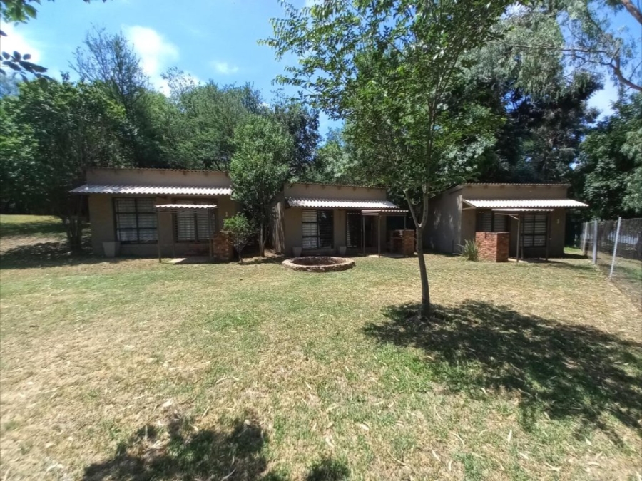 4 Bedroom Property for Sale in Lindequesdrif North West